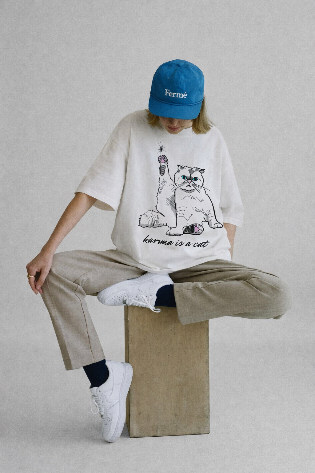 Karma Is A Cat - Swiftie Oversized Tee