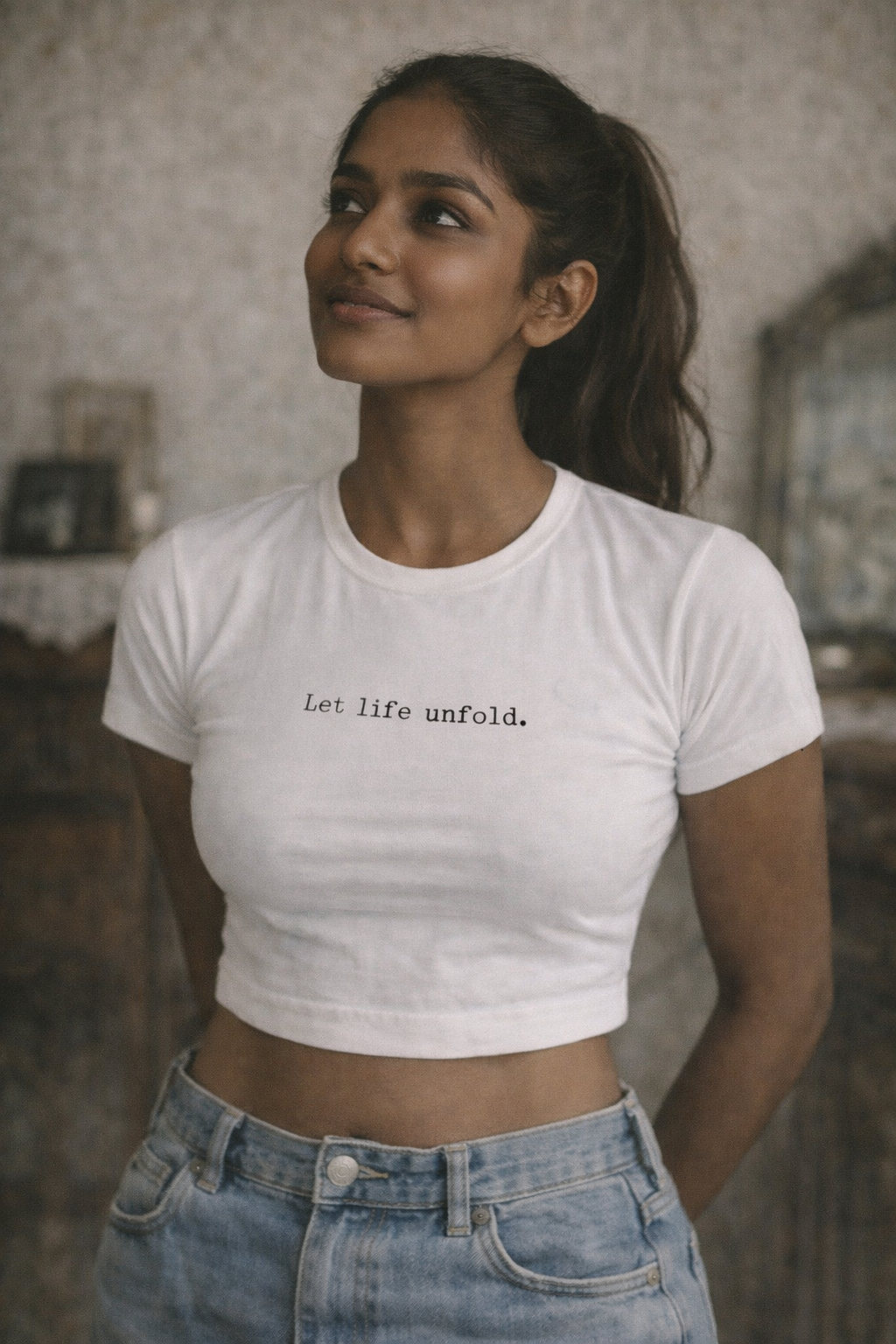 Let life unfold- Crop Top